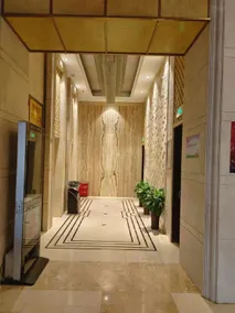 Victoria Royal Hotel - Image 5