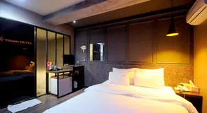 Vitamin Hotel - Image 2