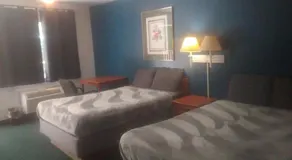 2 Double Beds Hotel Studio 107 - Image 5