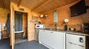 Secret & Secluded Sedlescombe - Image 3