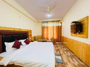 Hotel O Simsa Mountain View Manali Formerly Anchal Residency - Image 2