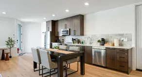 Perch - View Ridge Guest Suite - Image 3