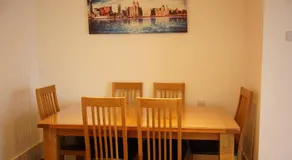 Excelsior Apartments - Liverpool Central - Free Parking - AirCon - Image 5