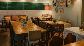Suzies Coffee Shop Bed and Breakfast - Image 3