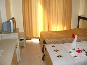 Silver Hotel - Image 2