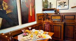 Hotel Lux - Image 5