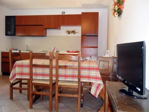 Apartment in Celledizzo near Ski Area - Image 3