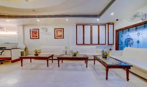 Hotel Paras - Image 4