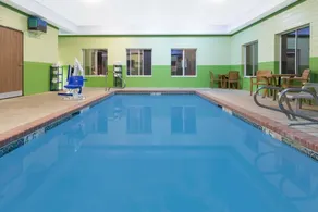 Days Inn Mccook - Image 3