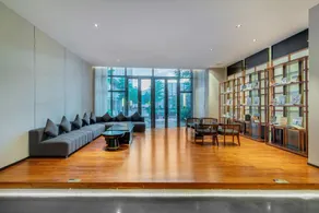 Huawen Four Season Hotel - Image 3