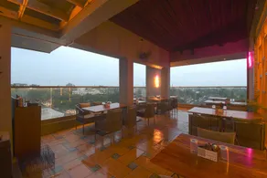 Hotel Season 4 -3-star hotel - Image 2