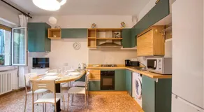 2 Bedroom Stunning Apartment In Deiva Marina - Image 3