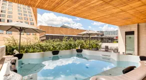 Studio Fenomenal con Balcon Priv and Rooftop whit Jacuzzi - Image 2