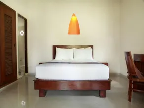 Puri Rinjani Bungalows - Image 2