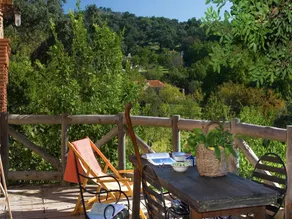 La Zoya, Tranquil Riverside Retreat - Image 3