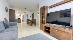 Charming & Central 3BR Apt with Private Terrace by 360 Estates - Image 2