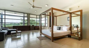 Lakeside Suites By cmb apartments - Image 2
