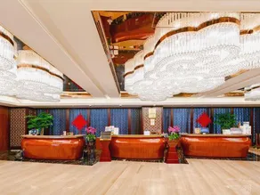 Soluxe Hotel - Image 5