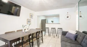 Modern 2 Bedroom in the Heart of Wynwood Art District - Image 3