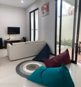 The Labdagati Villa Batu (Karaoke Fullset) - Image 2