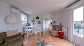 Gezellig chalet met 2 slaapkamers en zicht op het water - Image 2