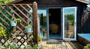 The Log Cabin - Image 4