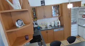 BOK - Central modern 2BR Apt w balcony, FREE INDOOR PARKING! - Image 5