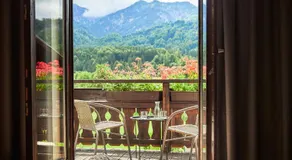 Jeff's - Rooms with a mountain view - Image 2