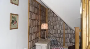 Claremont House Holiday Apartments - Image 5