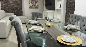 Alojamiento de lujo con 2 habitaciones y piscina - Image 2