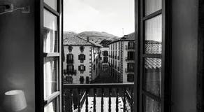 Hotel Trinkete - Image 5