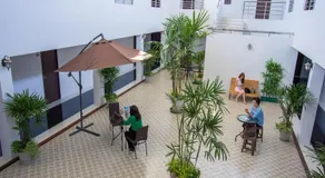 Maison de Cheer - Image 4