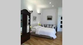 The Loft @ Clifden Bay Apartments - Image 2