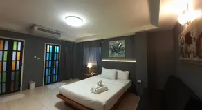 Bangkok Travel Suites Hotel - Image 5