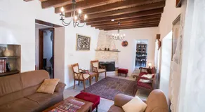 DROUSHIA CORNER HOUSE - Image 2