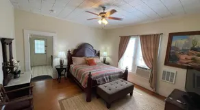Carriage House - Medina Suite 1 - Image 2