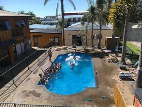 Bay Adventurer Backpackers & Apartments - Image 3