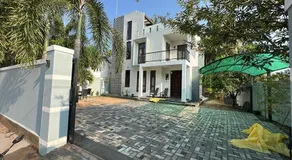 The Glory Villa Transit Hotel - Image 5