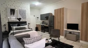 Lagoon Aparthotel - Image 2