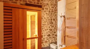 LES INSTANTS VOLES Chambres d'hôtes - Spa - Image 3