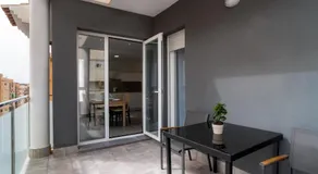 AAC Málaga - Amplio apartamento con terraza, totalmente equipado, nuevo, muy bien ubicado - Image 3