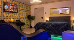 luxury Love Room Spa Whirlpool Jacuzzi - Image 2
