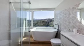 Penthouse with a View - Image 2