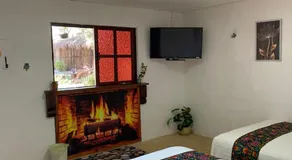 Hotel Shalva Barahona - Image 2
