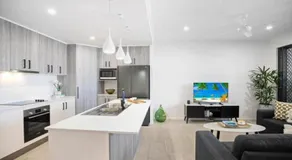 City Escape Loft Apartments Cairns CBD - Image 2