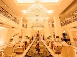 Apricot Hotel - Image 3