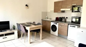 Appartement calme avec exterieur - Image 4