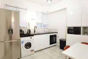 Calm apt 60m2 near Notre-Dame and Seine 2bdrs N4-4b - Image 3