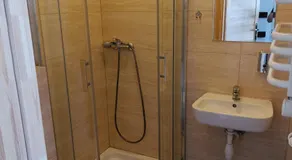 Blues Rooms - Image 5