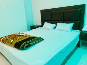 OYO Galaxy Hotel Cafe & Restaurant - Image 4